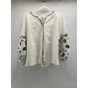 women's See and be seen M boho white floral Cotten top